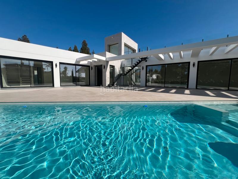 Foto 4ce0f633-d2d9-4008-8e7b-992f84e1cf7b. Chalet mit heizung parking pool in El Faro de Calaburra - Chaparral Mijas