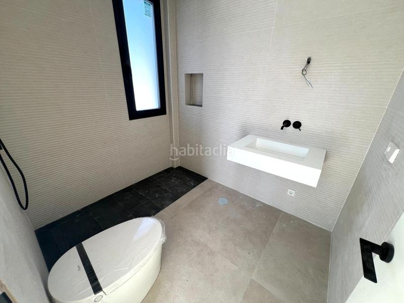 Foto c73d528f-d5f6-430a-955a-d56bb3b4586c. Chalet with heating parking pool in El Faro de Calaburra - Chaparral Mijas