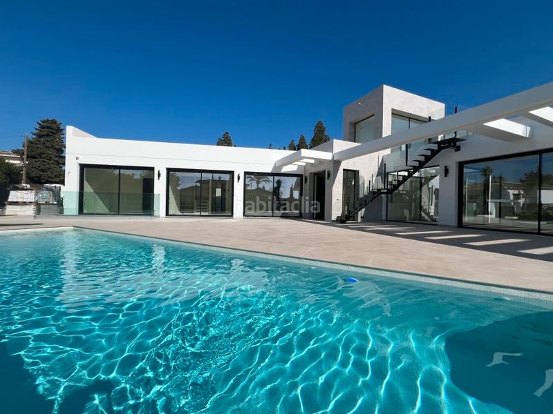 Foto d160b241-e6ca-4a0d-9f27-7dcf45ea39ca. Chalet with heating parking pool in El Faro de Calaburra - Chaparral Mijas