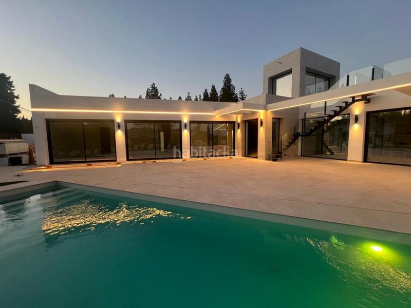 Foto dad9e964-9fc0-4f3d-8323-0ea06551dccf. Chalet with heating parking pool in El Faro de Calaburra - Chaparral Mijas