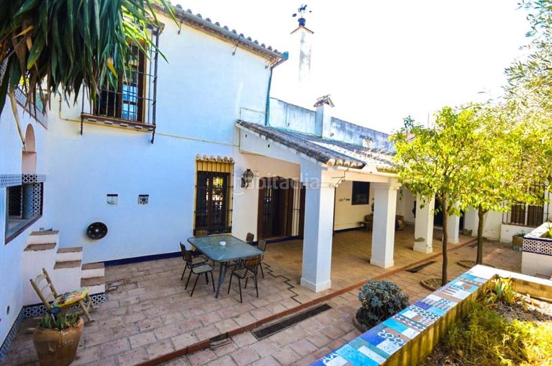 Foto 21314b35-a79a-4d22-885e-658d125a64f2. Masia amb aparcament piscina a Centro Antequera
