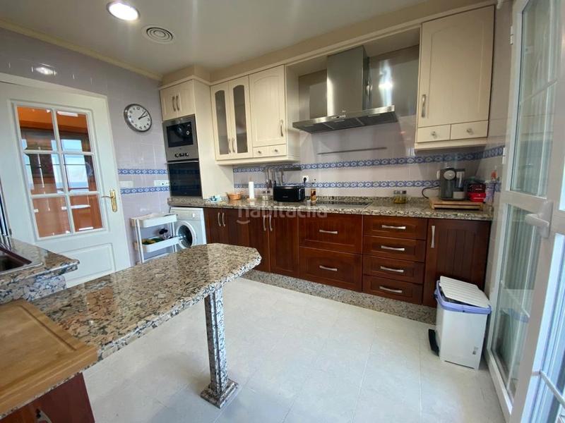 Foto 6a535c02-9aaa-4b1f-a7a8-0ffc49376617. Apartment with parking pool in Manilva pueblo Manilva