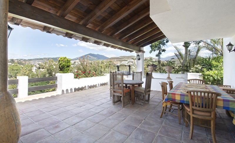 Foto 35515efc-4a8e-4b02-9565-fca17773aff7. Xalet amb aparcament piscina a Las Brisas Marbella
