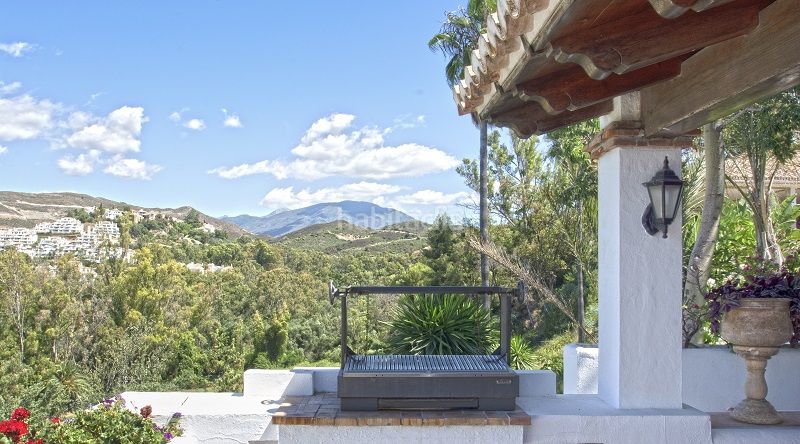 Foto d047521a-ad0c-42a8-b6a0-201e96d35b74. Xalet amb aparcament piscina a Las Brisas Marbella