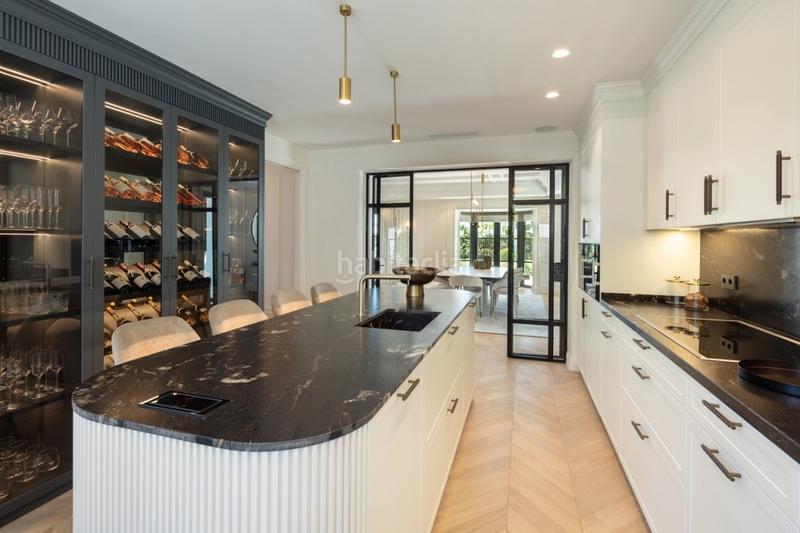 Foto 78d63f8d-3693-4709-b2bf-da55e1e60a54. Chalet en Sierra Blanca Marbella