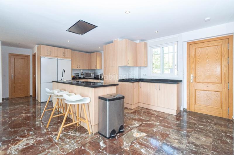 Foto 00cf2377-1eb1-4719-af68-7a6d9a573013. Apartament amb aparcament piscina a Las Gaviotas - Carvajal Fuengirola