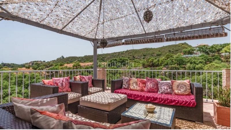 Foto a019a1c3-bea0-4a1b-94e0-127a681da226. Chalet en altos de Estepona Estepona