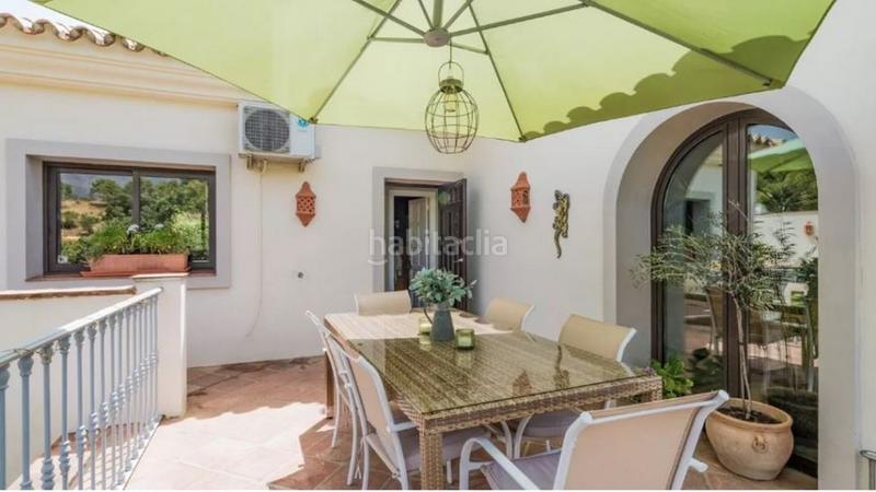 Foto a6a2e881-6b58-4ac0-838b-3c169a5a07ba. Chalet en altos de Estepona Estepona