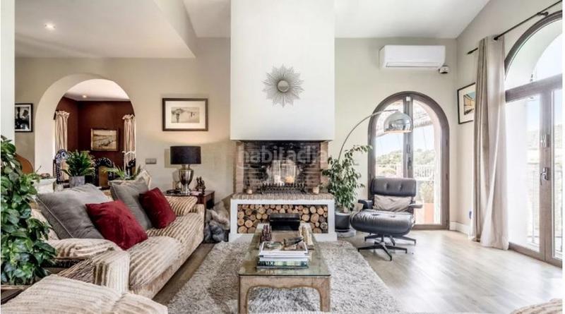 Foto af2555b5-8292-4524-a1ee-0ac27b254730. Chalet en altos de Estepona Estepona