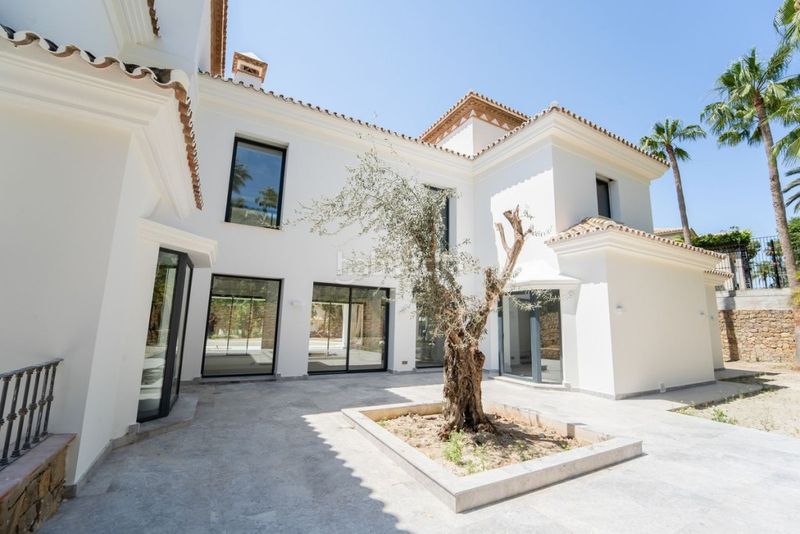 Foto dc8bfc65-15d5-4832-bbbe-12d068a048b7. Chalet en Sierra Blanca Marbella