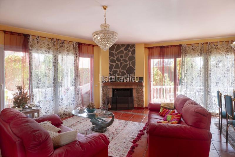 Foto 8432f16e-2885-4e6f-8265-d5f42cdd13c1. Chalet con parcheggio piscina in El Rosario - Ricmar Marbella