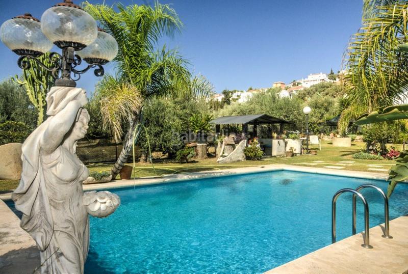 Foto 3bdcebc9-c98b-4d66-9882-d76dbf0c3a54. Chalet mit pool in Coín