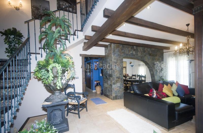 Foto 50ca05d6-5b12-4414-adc8-0b56c3235634. Chalet mit pool in Coín