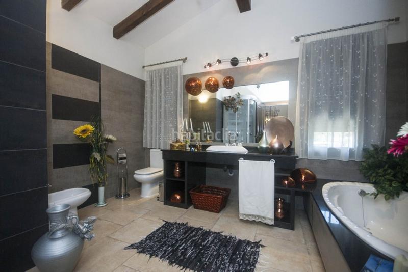 Foto b041b6d1-c0d6-4d20-9eec-06305159fb9a. Chalet mit pool in Coín