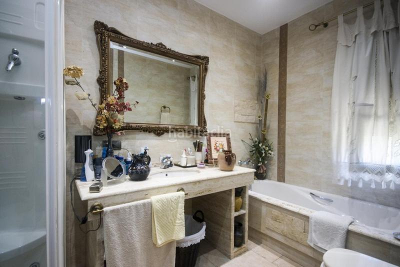 Foto bef95ac8-5d31-460c-b7fd-271d4cea97d2. Chalet mit pool in Coín