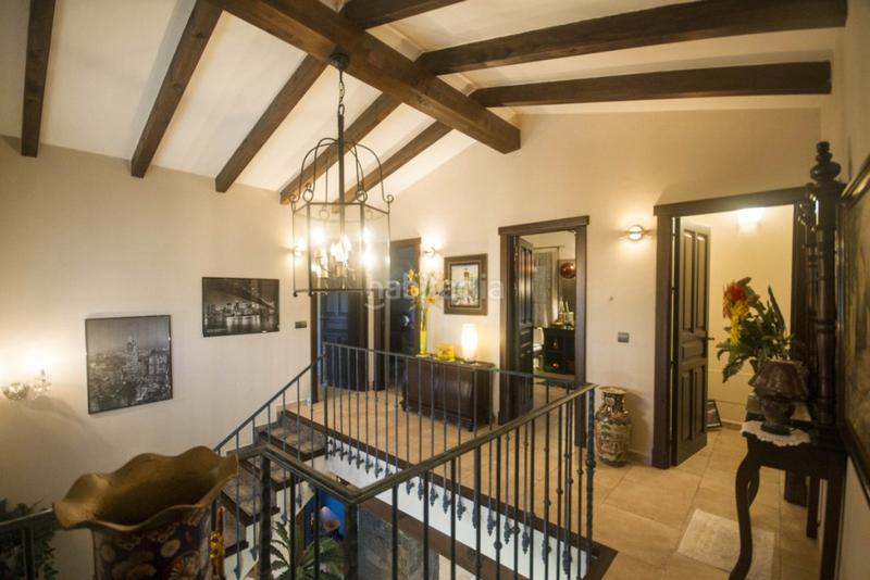 Foto e90a60b4-bc85-4ff8-aedb-06ddc54eb35a. Chalet mit pool in Coín