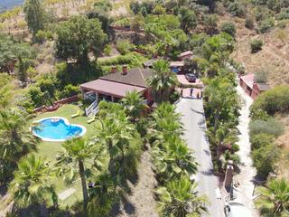 Country house in Monda