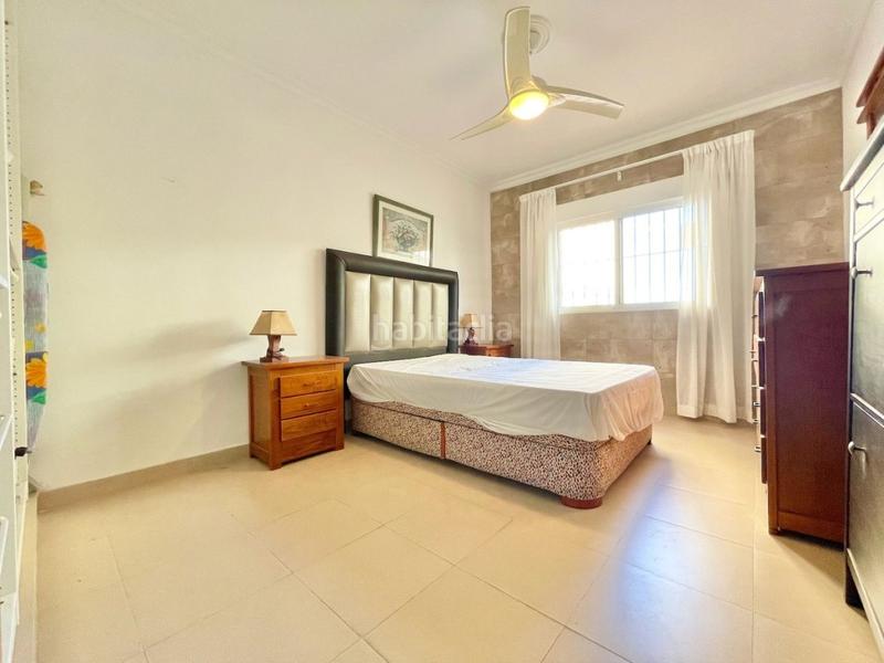 Foto 63d2996c-ddfd-4aeb-a166-9946dcb483b8. Chalet en Puerto Deportivo Fuengirola