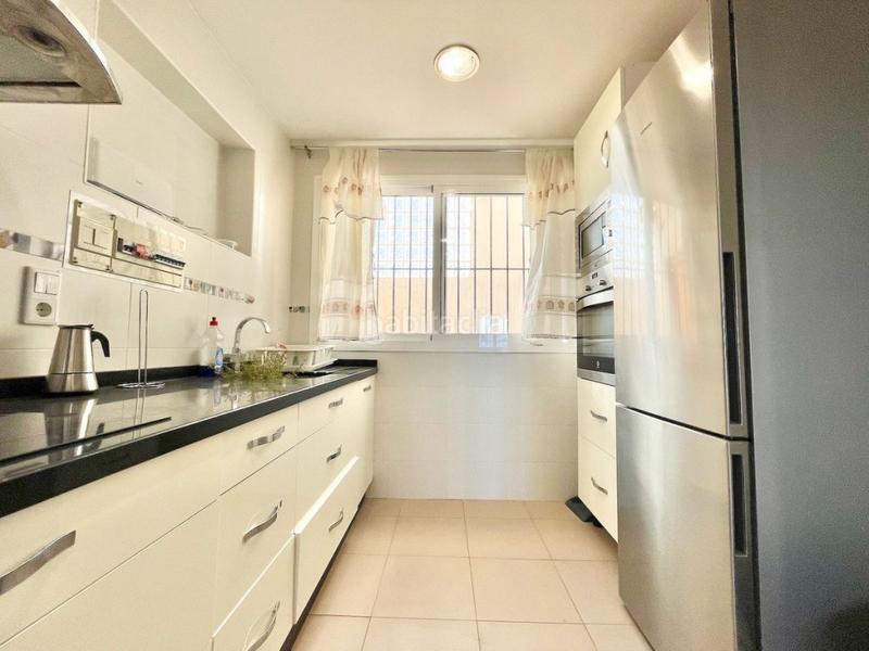 Foto 4629fe0c-517c-410e-8cf3-22b349a3f5e4. Chalet con parcheggio in Puerto Deportivo Fuengirola