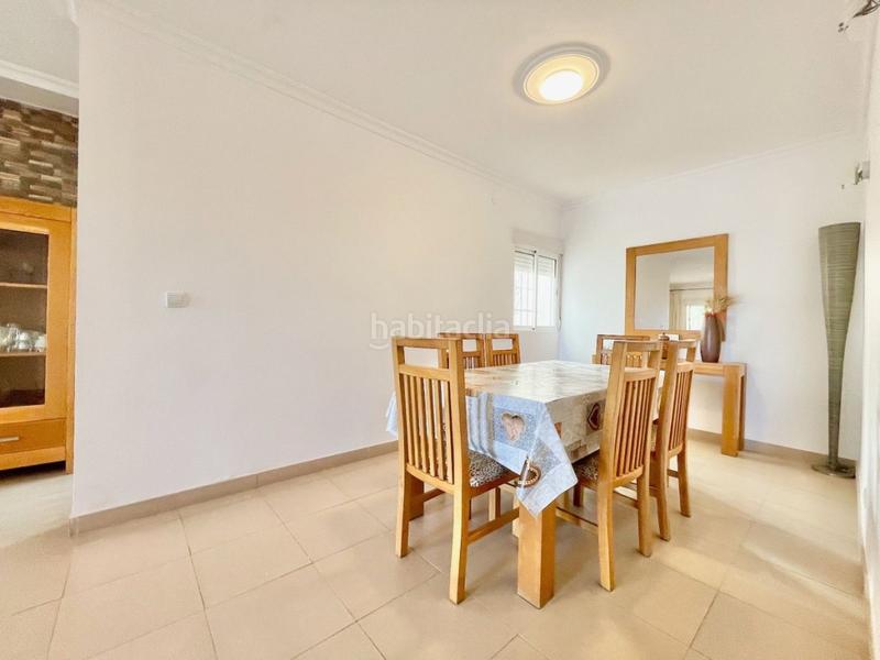 Foto 746ff1d6-7544-40cb-8a5b-f7f33783c112. Chalet con parcheggio in Puerto Deportivo Fuengirola