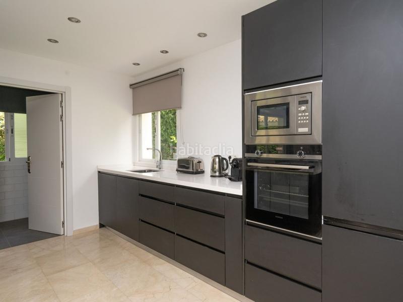 Foto 2b5c6903-34cb-4e7b-ae17-3e118fe5cfb9. Chalet con piscina in La Capellanía - El Higuerón Benalmádena