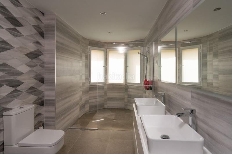 Foto 4f941c7e-dae1-4b61-b166-ddab539db9b6. Chalet con piscina in La Capellanía - El Higuerón Benalmádena