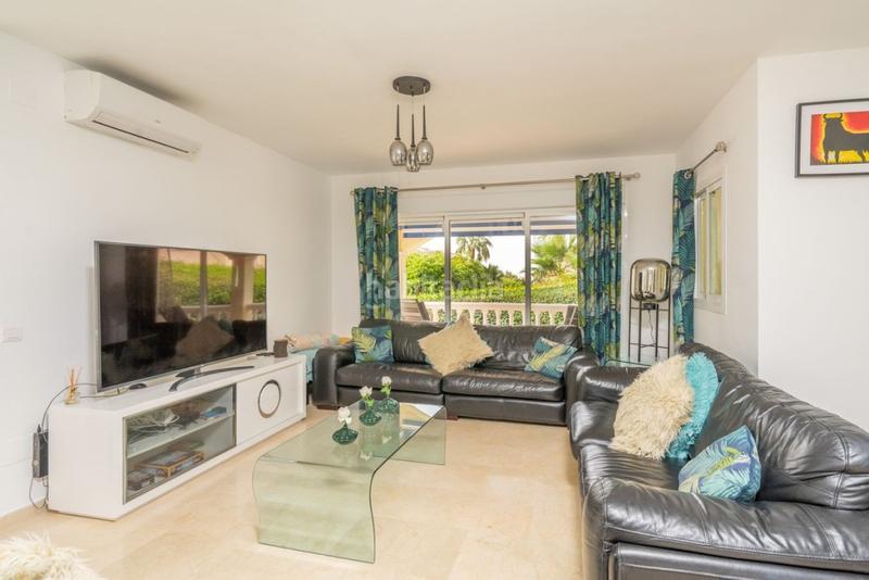 Foto e3c1e5c8-63ec-4785-9e6d-a5ae0d3375c1. Xalet amb piscina a La Capellanía - El Higuerón Benalmádena