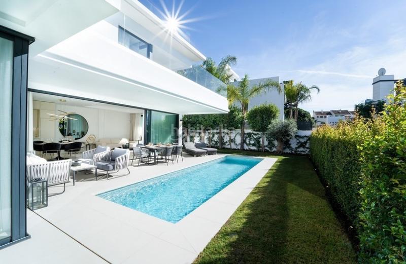 Foto 966f7cf5-85e6-40ff-9df6-3676f7f4687f. Chalet en Nagüeles Alto Marbella