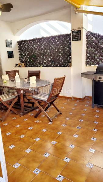 Foto a64a1bb3-f2a5-4f7e-9604-0ea85cc3e0b0. Planta baja en Zona Centro Comercial Torrequebrada Benalmádena