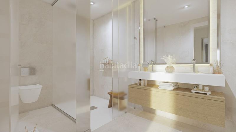 Foto 70b26d6a-8e60-4bee-89fe-6a7f171fd3fe. Casa aparellada amb aparcament piscina a Centro ciudad Fuengirola