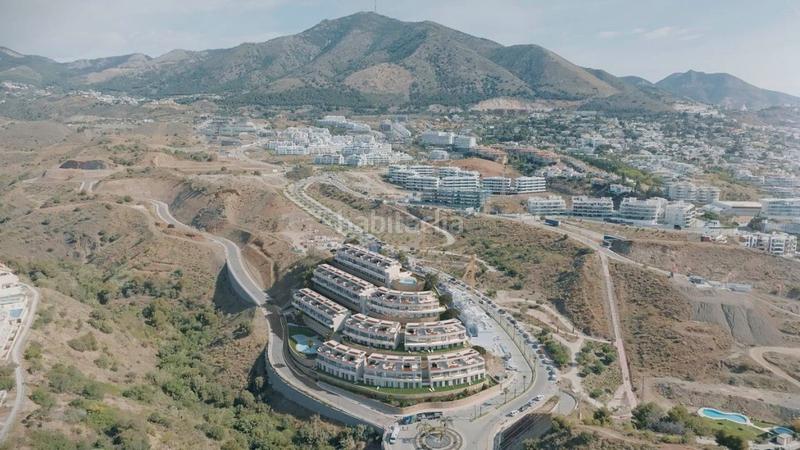 Foto 1ed964e3-b0ad-45d2-b667-fefd7e438623. Casa bifamiliare con parcheggio piscina in Centro ciudad Fuengirola