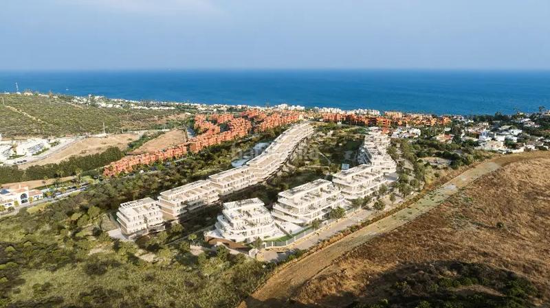 Foto e5d71583-91ee-4e5a-b9bd-8aa8ef6d2c66. Apartment with heating parking pool in Parque Central Estepona