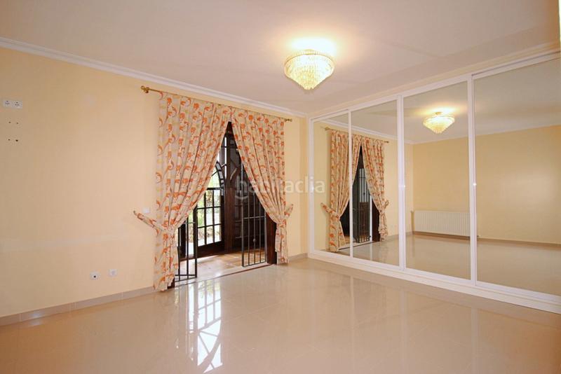 Foto a3ddf376-4e7b-4328-89c3-9fbcc2da8b62. Chalet avec parking piscine dans Centro Alhaurín el Grande