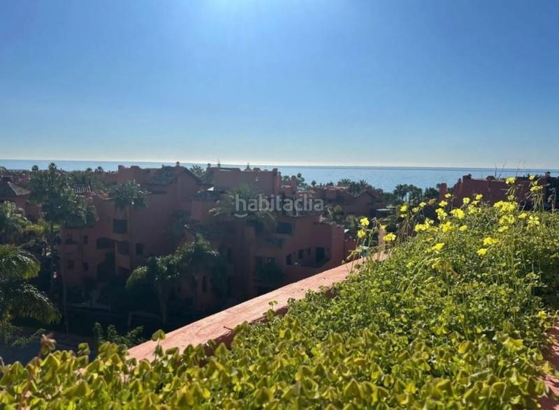 Foto 1a46dd20-b660-4a97-81f3-1fc65063ef07. Zweistöckige wohnung mit parking pool in Guadalmansa Estepona