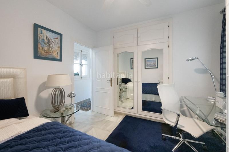 Foto 684bf20f-15eb-472f-afe7-e92226a55c60. Chalet mit parking pool in Cabopino - Artola Marbella