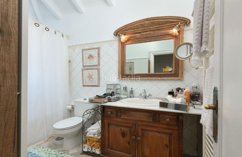 Foto 7a1cbcd0-eaf8-4747-bab6-f8fee7c277a9. Chalet mit parking pool in Cabopino - Artola Marbella