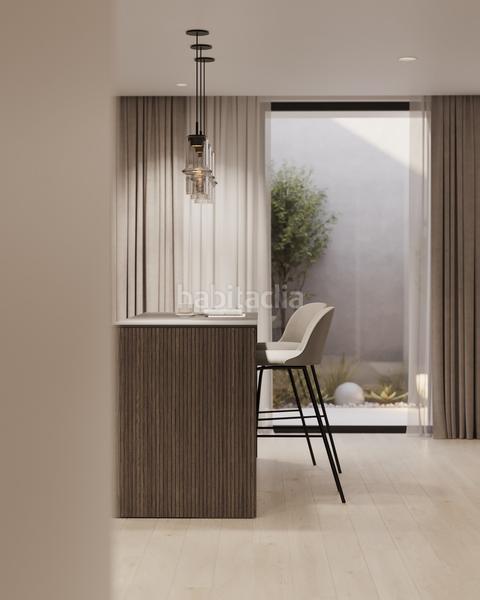 Foto e19fedfd-80f9-4e75-aa24-919b1650839b. Chalet with parking pool in Puerto Banús Marbella