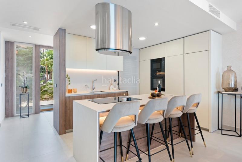 Foto a5424214-e249-46a1-9865-b74e40b0de22. Chalet con riscaldamento parcheggio piscina in Las Brisas Marbella