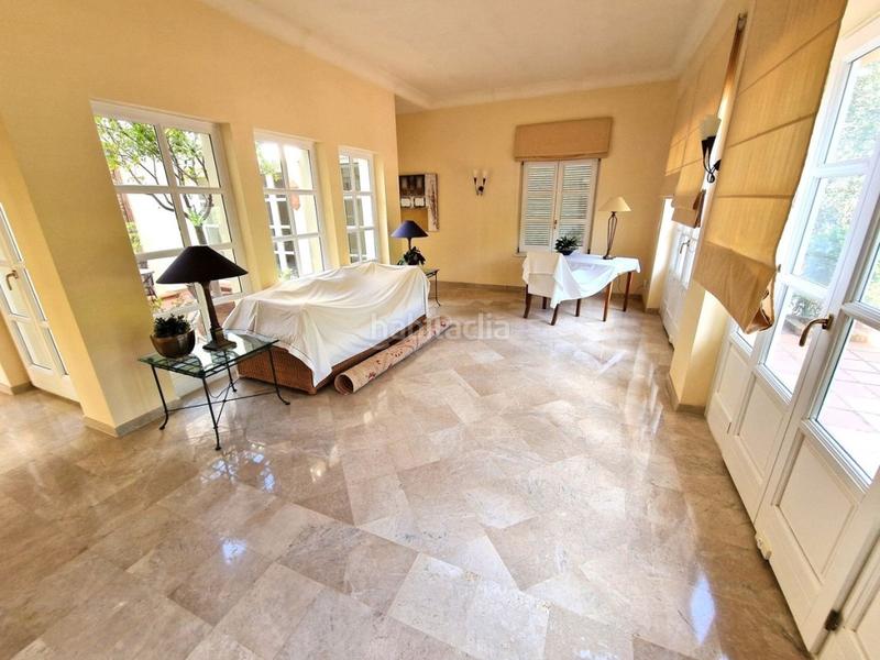 Foto b4ee9b01-187b-465c-b445-6fb39303a5c0. Chalet mit parking pool in Calahonda Mijas