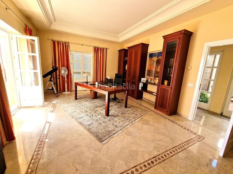 Foto 7c02a424-853c-454d-ae6e-96bb4c34fe37. Chalet en Calahonda Mijas