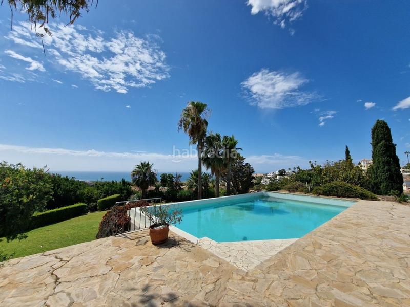 Foto fbacff92-54e9-4ea5-955d-a497e9a5c8b4. Chalet con parcheggio piscina in Calahonda Mijas