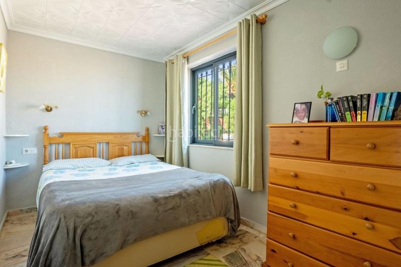 Foto aff54623-973b-44e5-a68c-c3ad537f7808. Chalet mit parking pool in El Faro de Calaburra - Chaparral Mijas