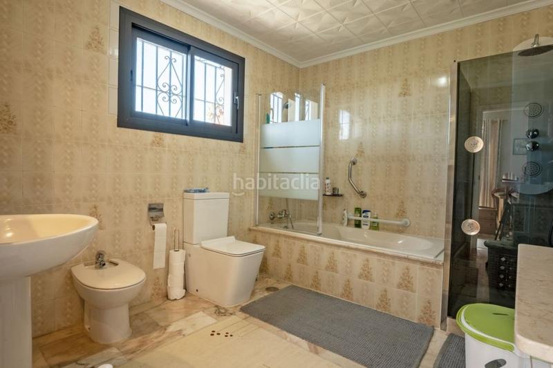 Foto b79d5243-c0b7-478d-bd54-29a6e3deba60. Chalet en El Faro de Calaburra - Chaparral Mijas