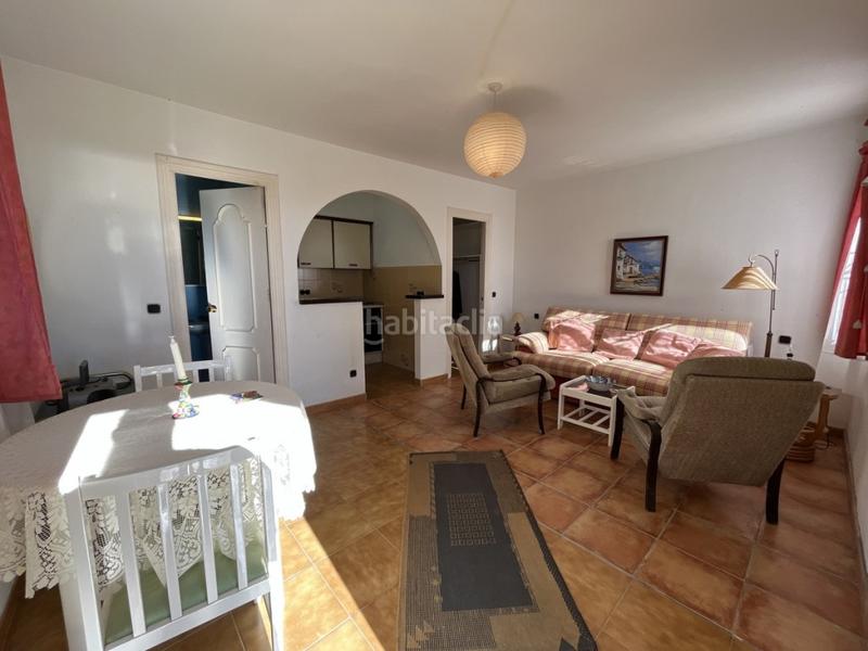 Foto 6bd83d94-262b-42a1-bf1a-df216c13ca4e. Casa pareada en Calahonda Mijas