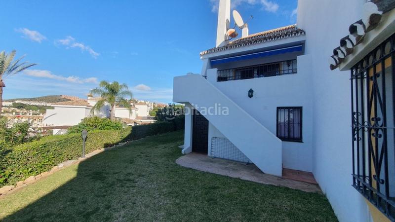 Foto a5b3a968-9021-4651-9fe4-fa6a71bd6559. Casa pareada en Calahonda Mijas
