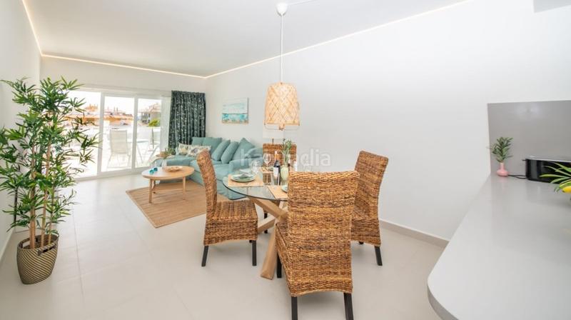Foto 417f4929-6a48-4f3d-8877-2ae11b9dfe81. Appartement mit parking pool in Las Gaviotas - Carvajal Fuengirola