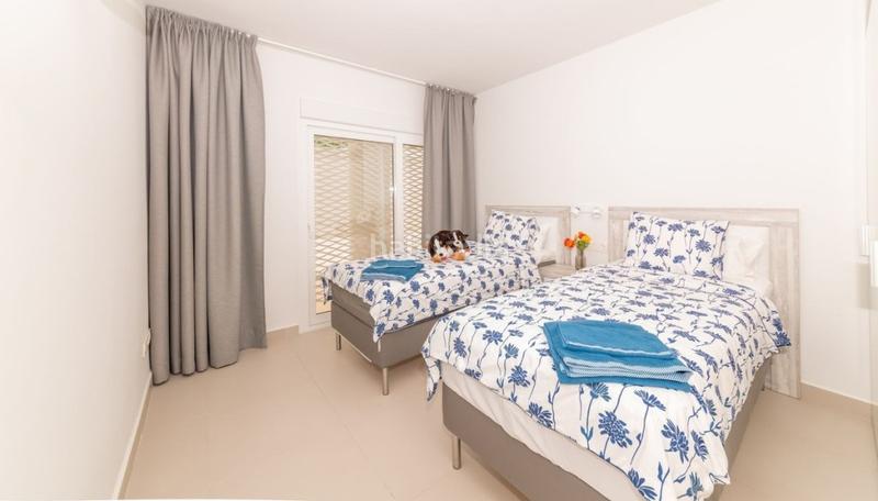 Foto b1c0a956-34ca-436d-a3c7-c766051a26f4. Appartement mit parking pool in Las Gaviotas - Carvajal Fuengirola