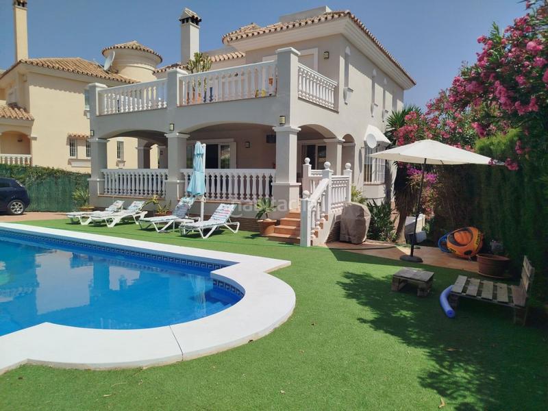 Foto 180dda73-02f4-4af2-8d75-f66fa07b9d76. Chalet en campo de Mijas Mijas