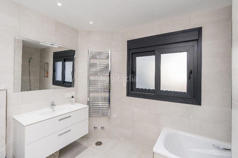 Foto 58a767a5-698c-472e-b8c3-3527ddade409. Chalet en Marbesa Marbella
