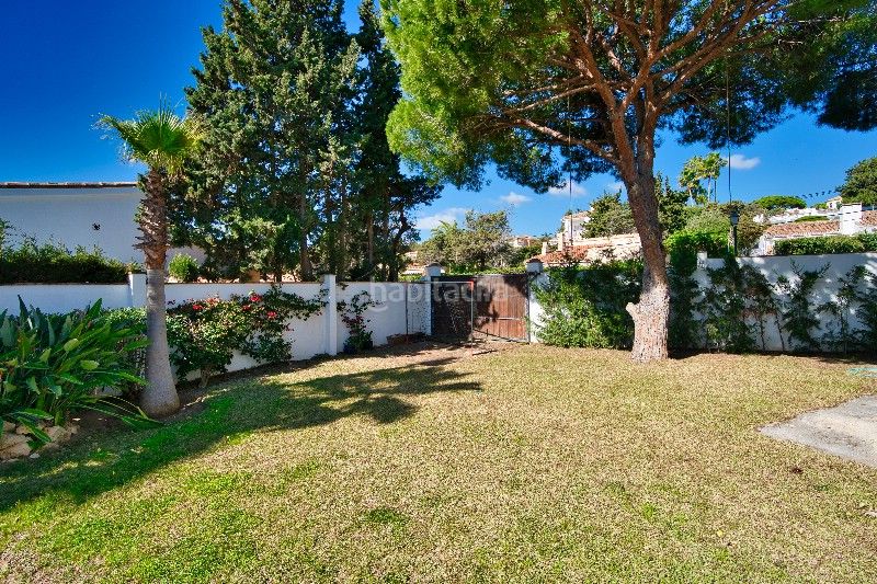 Foto cd42d415-d735-4cf4-8b48-0e25dd91301f. Chalet en Marbesa Marbella